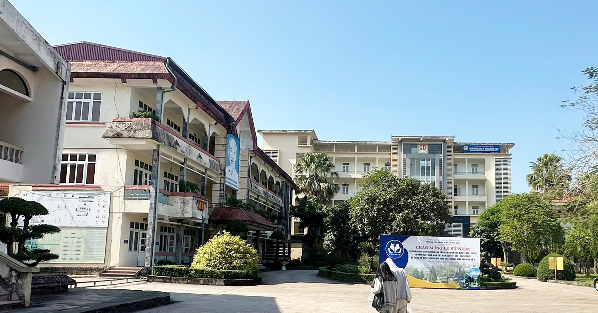 Hon 600 Sinh Vien Su Pham Bi Treo Tien Ho Tro Suot 4 Nam 990