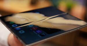 Ipad Mini Like Wider Galaxy Z Fo 1765608931925884967097 47 0 675 1200 Crop 1765608958760134523516.Jp