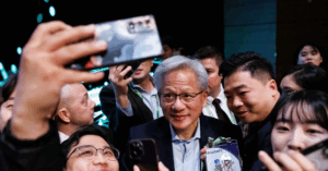 Jensen Huang Chot Don Lien Tuc Dua Nvidia Len Dinh The Gioi Chi Trong 5 Ngay 700