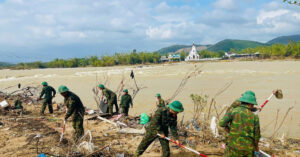 Khi Nao Ba Con On Dinh Bo Doi Moi Roi Di 1073
