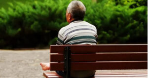 Khi Nhieu Nguoi Chan Viec Cu Ong 75 Tuoi Van Bam Tru Mot Cong Viec Suot 60 Nam Va Cai Ket C0Eee2Bd53