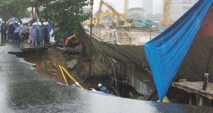 Khoanh Khac Mat Duong Sup Xuong Nuot Chung 2 O To O Trung Tam Da Nang 3345