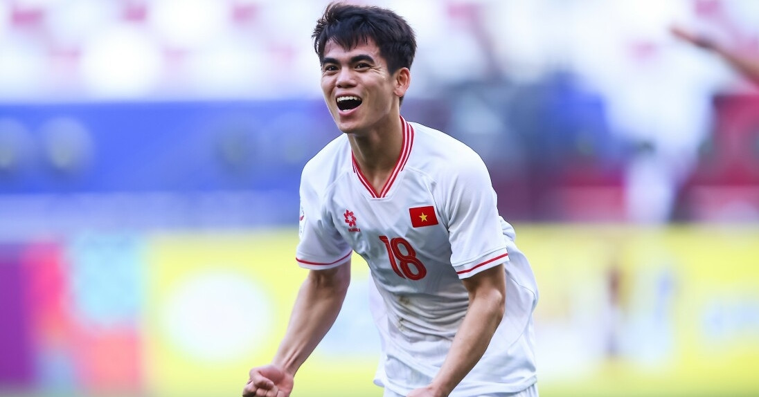 Khuat Van Khang Canh Bao U22 Viet Nam Tran Gap U22 Lao 2755