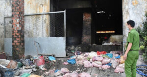 Kinh Hai Co So Che Bien Mo Ban Nup Trong Nghia Trang O Da Nang 1930