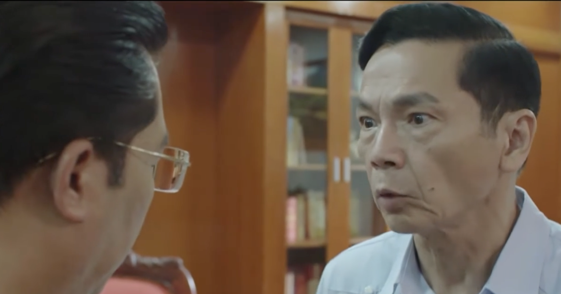 Lan Ranh Tap 4 Pho Bi Thu Sach Dau Dau Vi Chau Vo Bi To Cao Sep Cu Ep Qua Dang 259