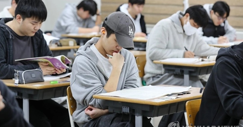 Lanh Dao Co Quan Ra De Thi Dai Hoc Tu Chuc Vi De Tieng Anh Qua Kho 3716