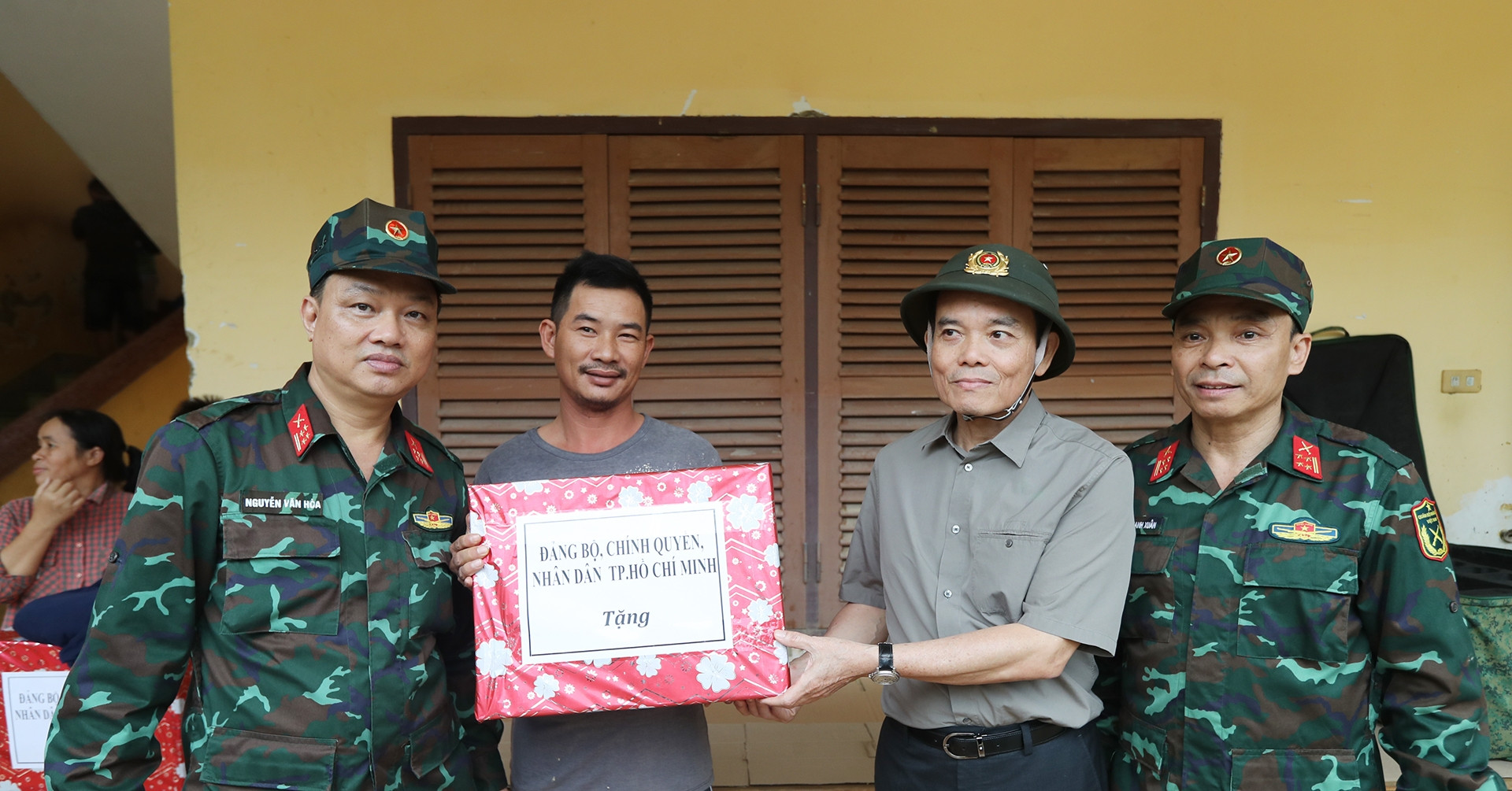 Lu Lich Su Bua Vay Khanh Hoa Tphcm Ho Tro Khan Cap 50 Ty Dong 2387