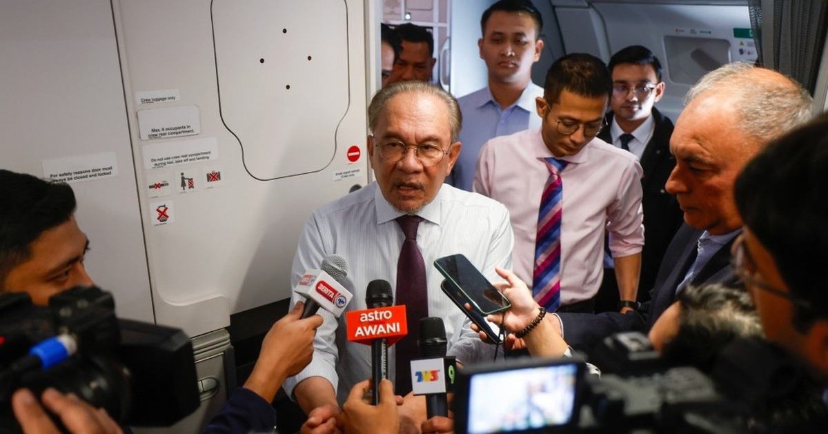 Malay 3 17637718581271151698572 30 0 554 1000 Crop 1763771861363932460904