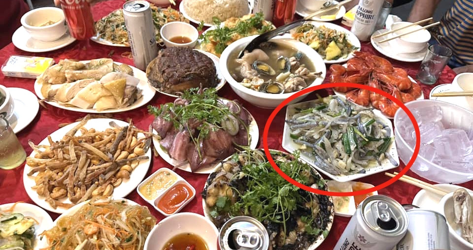 Mam Co Dam Cuoi O Quang Ninh Gay Sot Khach Ngo Ngang Khi Thu Mon Giun Xao 1331