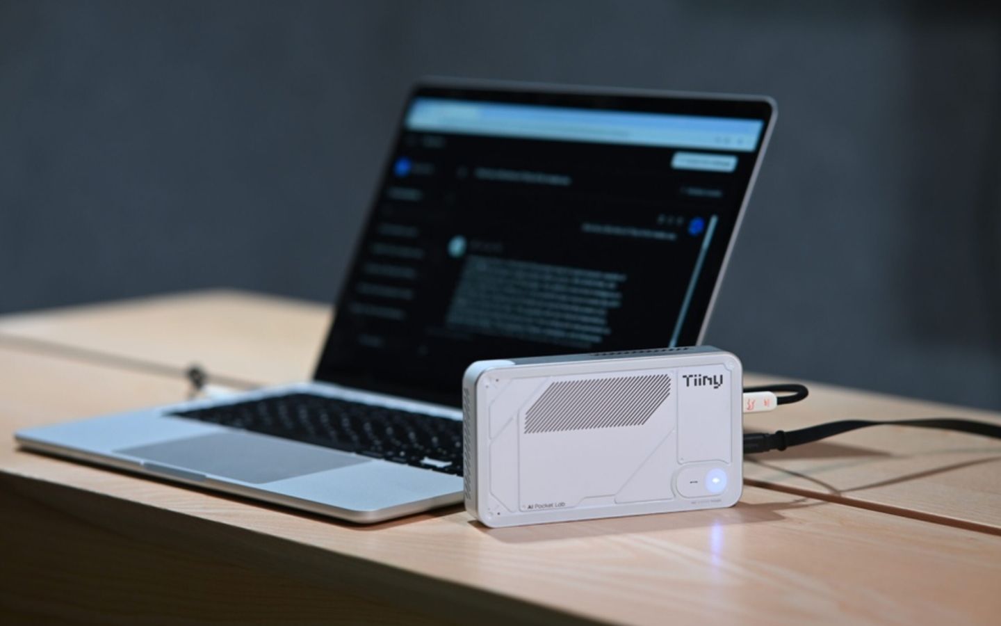 May Tinh Ai Nho Bang Sac Du Phong 1