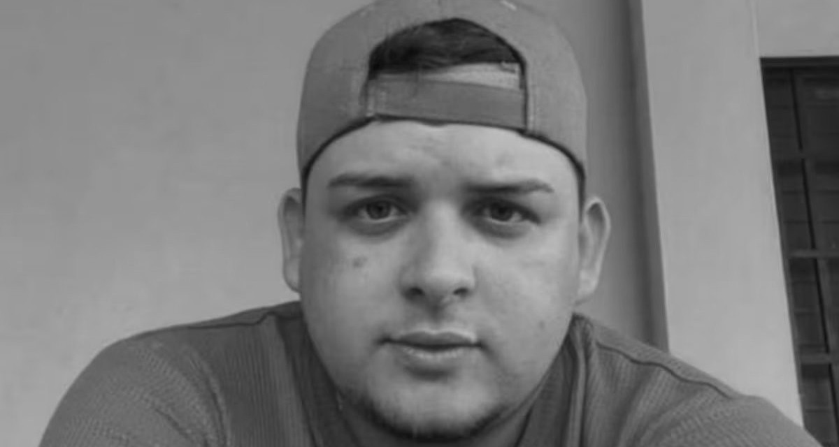 Nam Ca Si Qua Doi O Tuoi 25 Thi The Duoc Tim Thay Trong Tui Nhua 1741