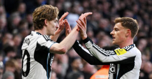 newcastle xuat sac danh guc chelsea 141