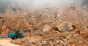 Ngay Ca Tram Xa Phuong Doi Mat Lu Quet Sat Lo Dat 2488