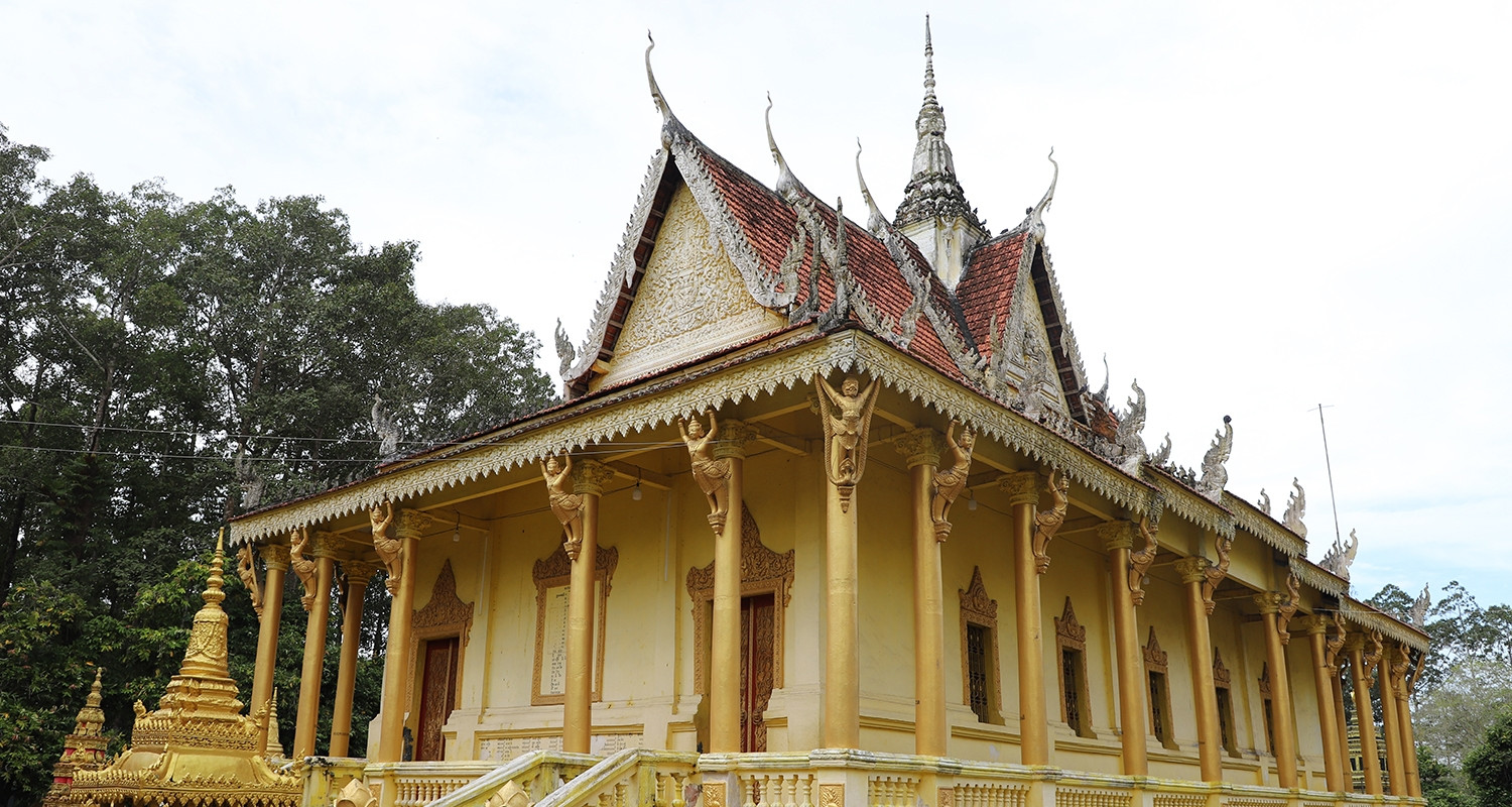 Ngoi Chua Mien Tay Co Bao Vat Gan 500 Nam Tuoi Gan Voi Truyen Thuyet Lap Lang 2406