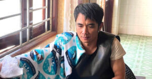 Nguoi Dan Ong Ngao Da Dung Keo Dam Dai Uy Cong An Gay Thuong Tich 2209