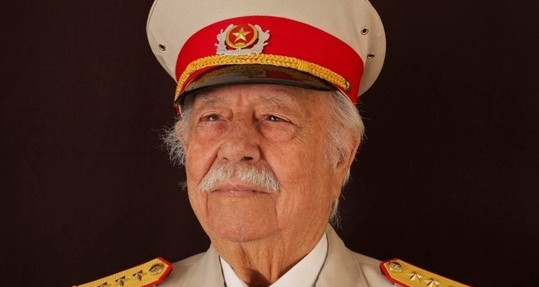 Nguoi Nuoc Ngoai Duy Nhat Duoc Viet Nam Phong Anh Hung La Ai 1519