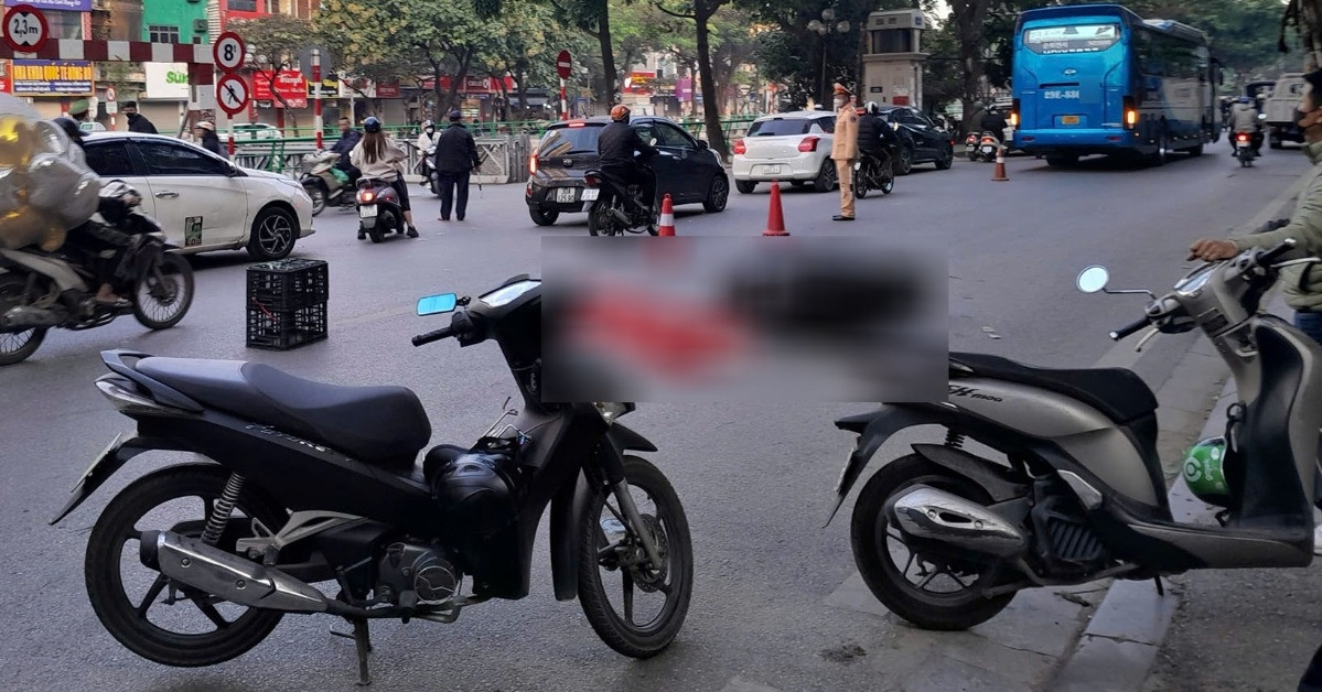 Nguoi Phu Nu Tu Vong Sau Va Cham Voi Xe Khach O Ha Noi 1204