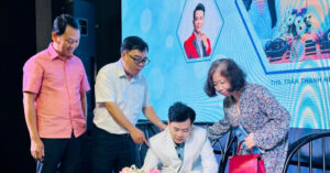 Nha Bao Tran Thanh Hung Ra Mat Cuon Sach Dau Tay Hanh Trinh Duoi Song 1853