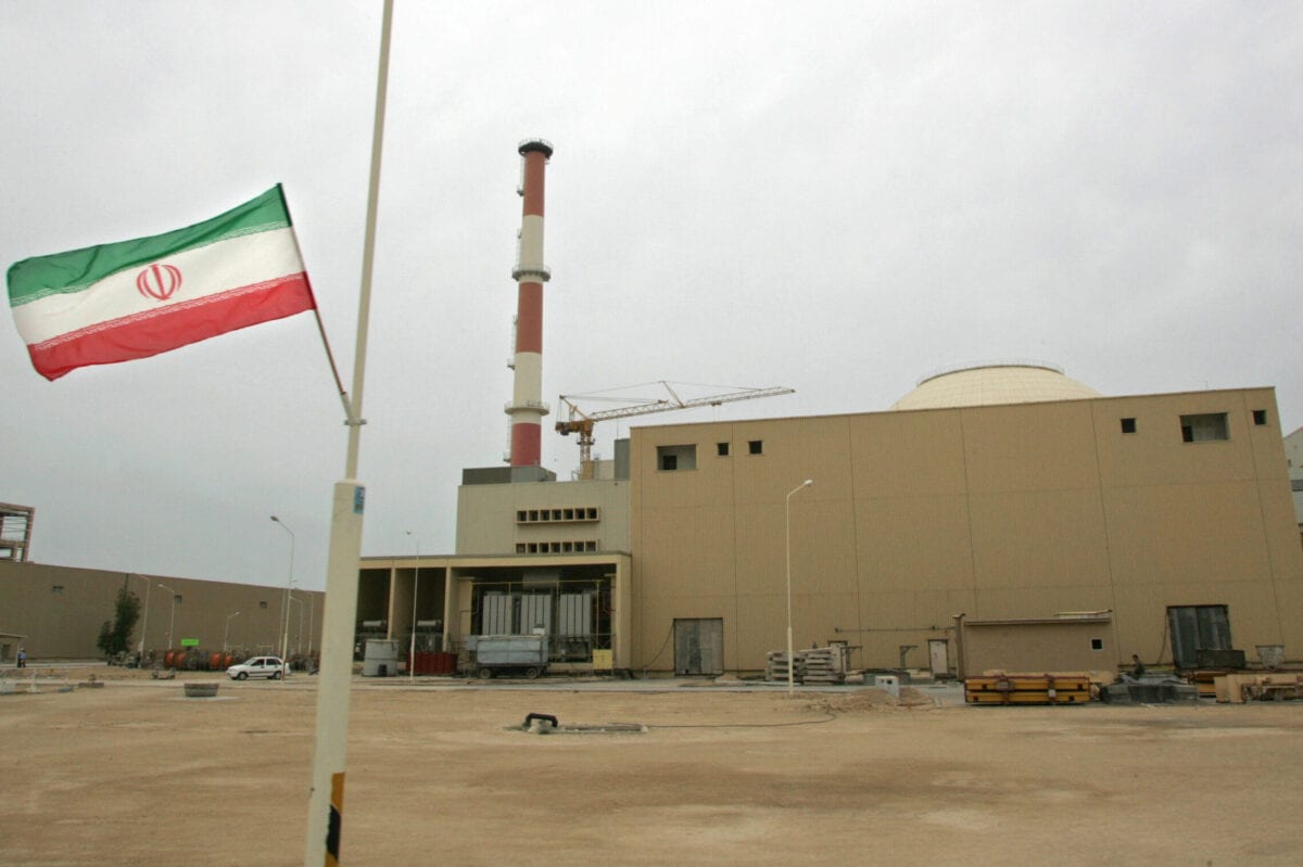 nha may dien hat nhan iran