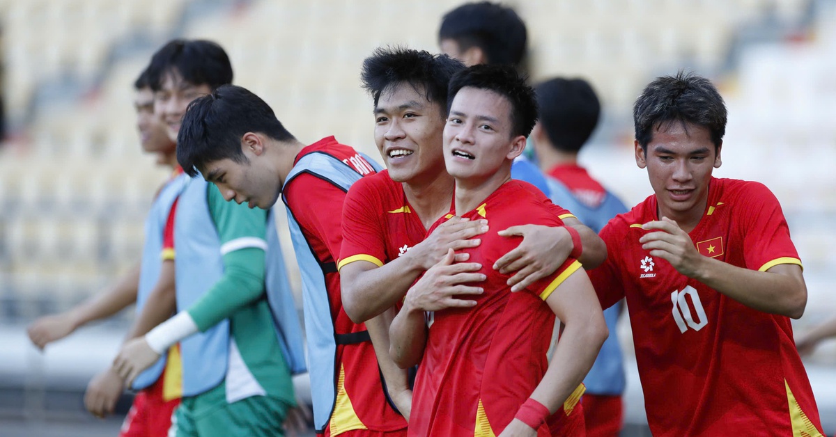 Nhan Dinh Bong Da Hom Nay 176603181969533488978 162 0 1503 2561 Crop 17660318344091959394734