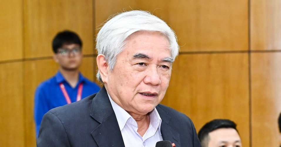 Nhieu Tinh Moi Giao Su Ve Nhung Ca Nam Khong Giao Viec 1034