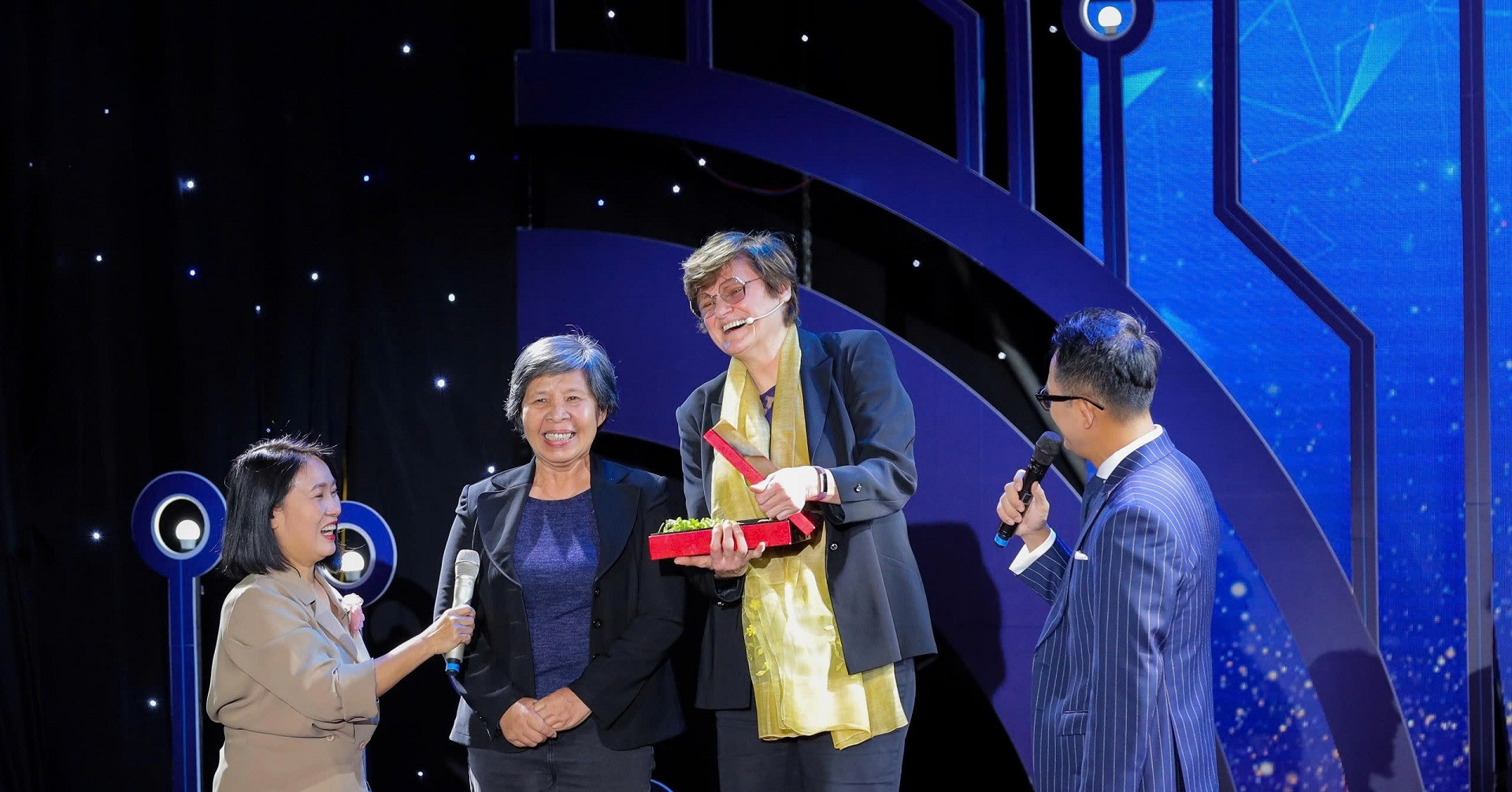 Nhin Lai Vinfuture Mua Dau Tien Giua Dai Dich Covid 19 2389