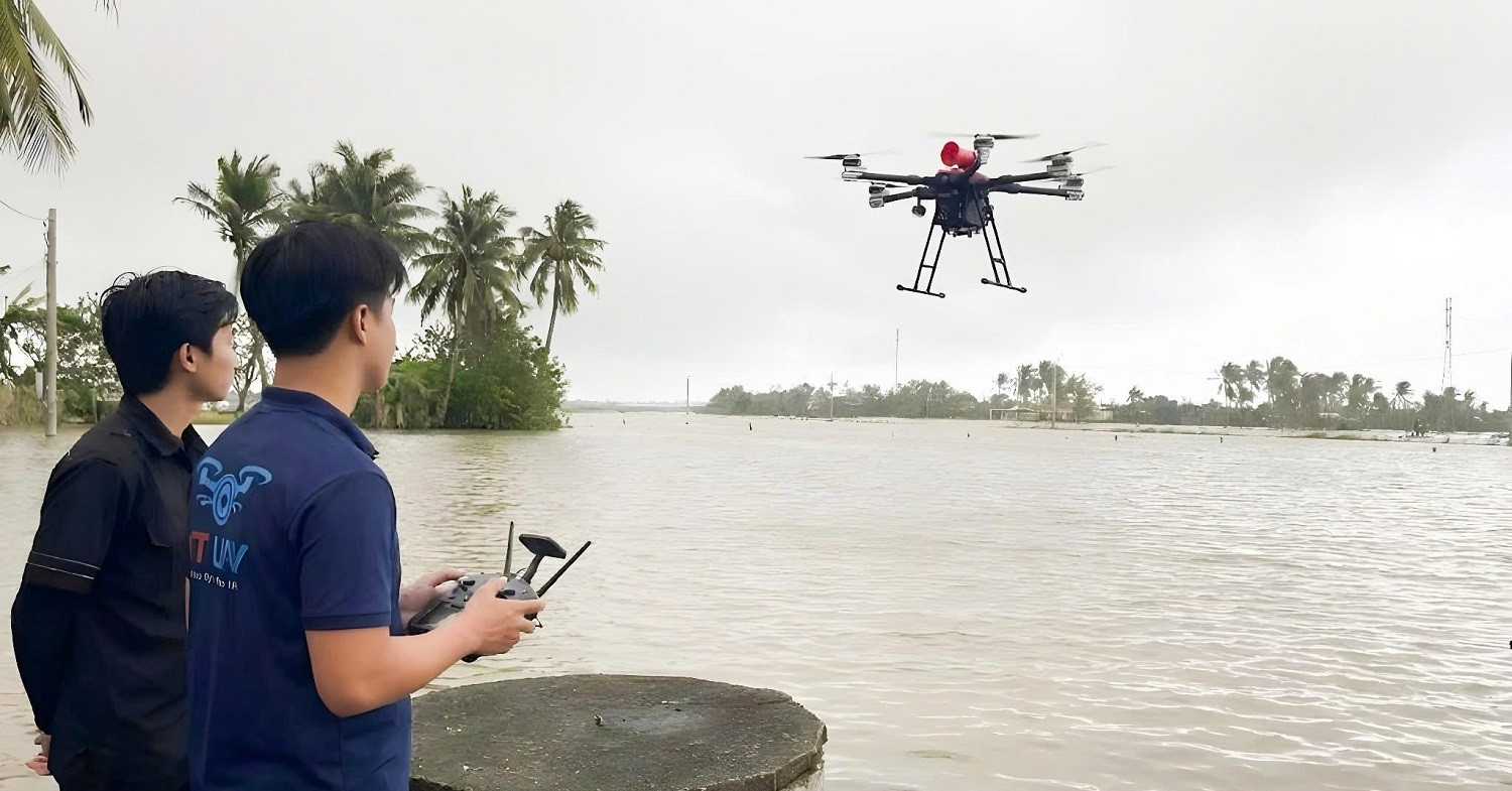 Nhung Chuyen Bay Nghia Tinh Den Vung Lu Cua Ct Uav 496