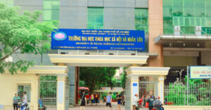 nhung truong dai hoc lau doi giua dat vang trung tam tphcm 1161