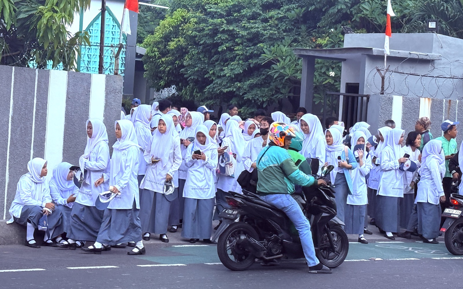 nu hoc sinh Indonesia nu tre em Indonesia tre em gai Indonesia be gai Indonesia nu sinh Indonesi