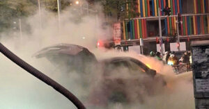 O To Bat Ngo Boc Chay Giua Gio Cao Diem Ha Noi 3453