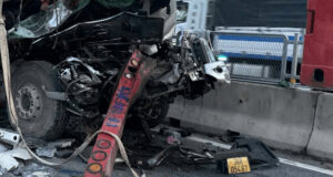 O To Tai Duoi Xe Dau Keo Tren Cao Toc Bung Van Ninh 2 Nguoi Tu Vong 637