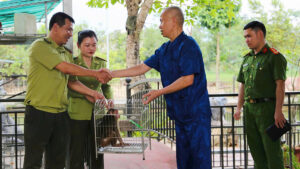 ong chung ban giao khi cho luc luong chuc nang