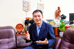 ong dong manh hung 111
