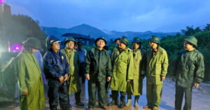 Pho Thu Tuong Ho Quoc Dung Thi Sat Hien Truong Sat Lo Tren Deo Khanh Le 3304