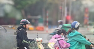 Phu Huynh Xin Nghi Hoc Cho Con Dung De Con Tre Boc Me Nguoi Lon 3468