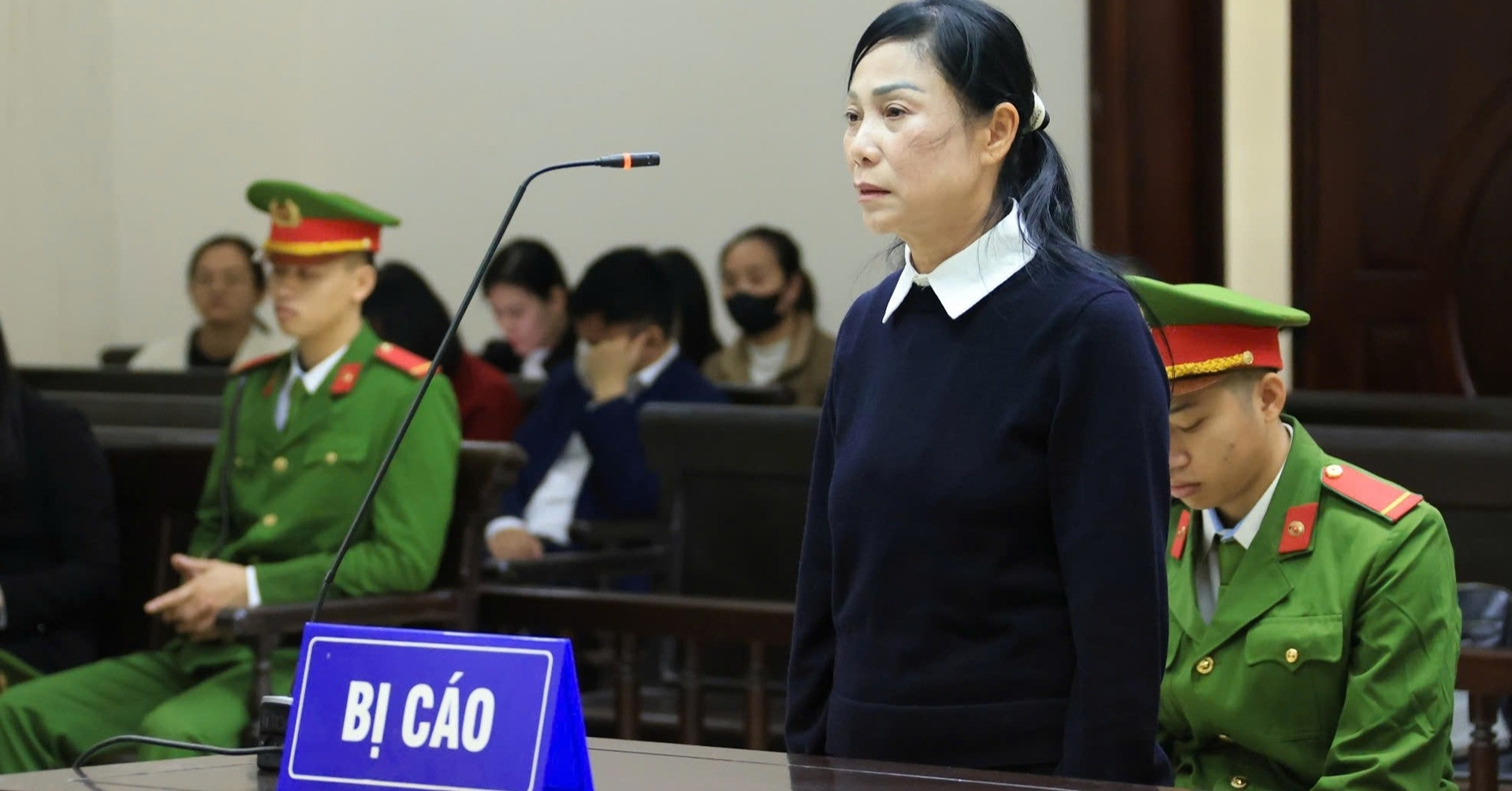 Phuc Tham Vu Phuc Son Cuu Chu Tich Tinh Phung Quang Hung Vang Mat Do Bi Dot Quy 1135