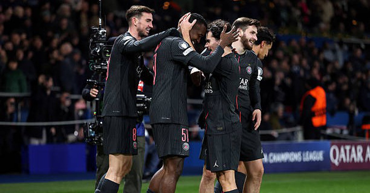 Psg2711 1764199232848500976760 10 0 330 612 Crop 1764199471376307545862