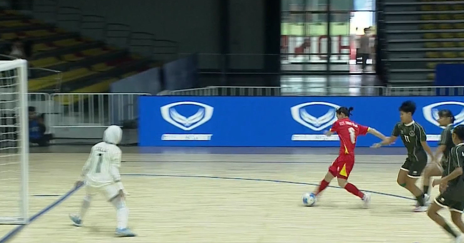 Qbv Thuy Trang Giup Futsal Nu Viet Nam Thang Indonesia 3 1 2829