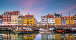 Quoc Gia Nao Co Nguoi Dan Ngu Nhieu Gap Doi Thoi Gian Lam Viec 3558