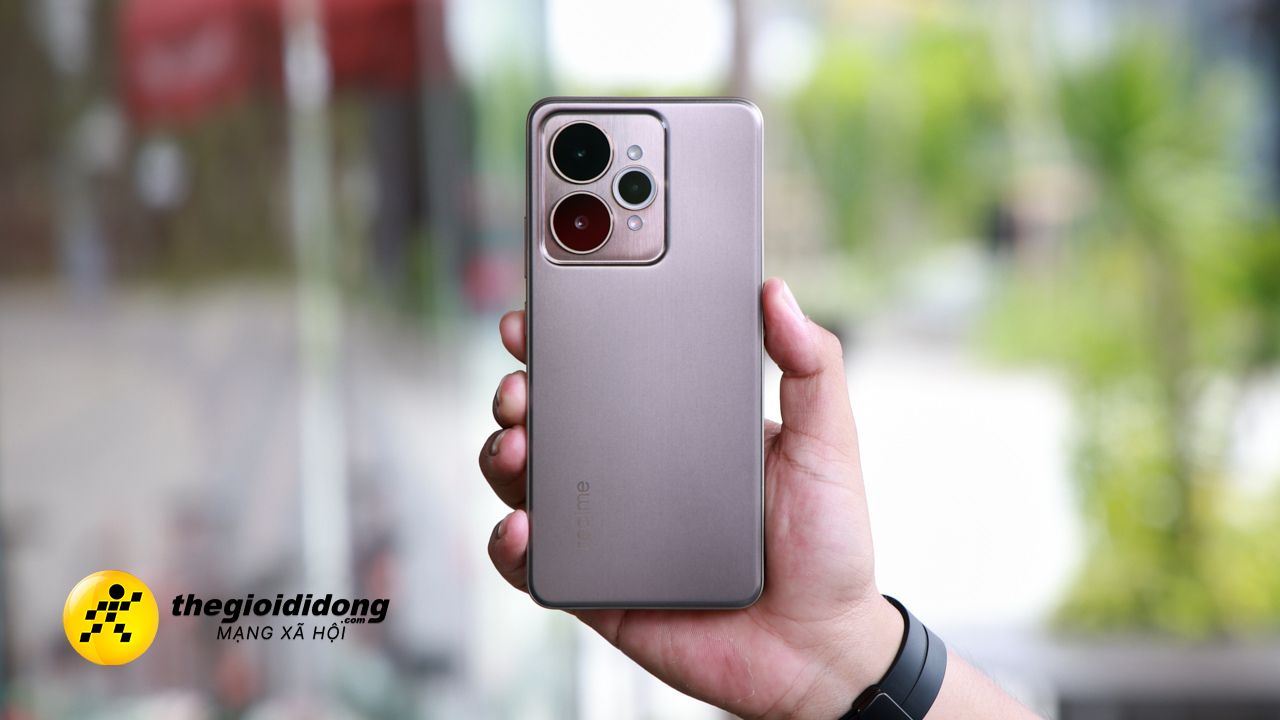 Realme 15 18 T638979395518812583