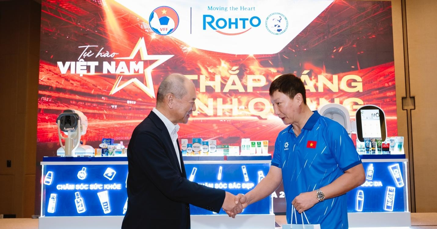 Rohto Mentholatum Viet Nam Tiep Suc Doi Tuyen U22 Truoc Them Sea Games 33 1746