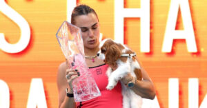 sabalenka bao ve thanh cong chuc vo dich miami open 77