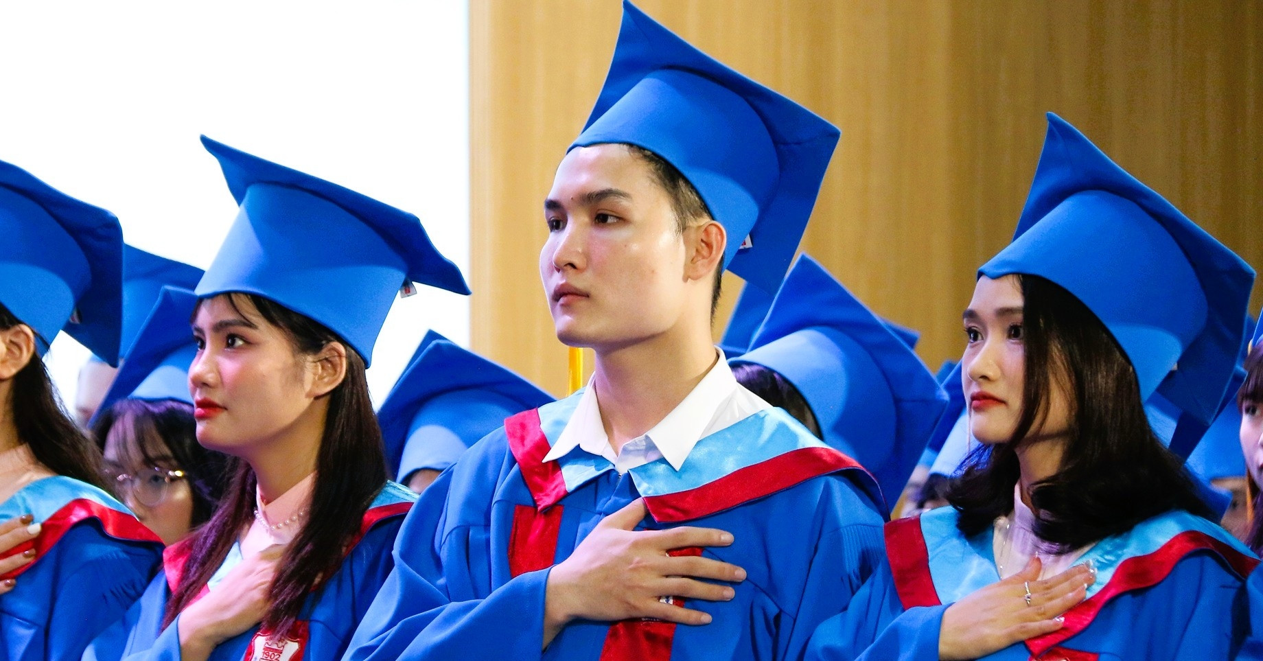 Siet Dao Tao Bac Si Nganh Luat Nen Tach Bach Giua Hoc Va Hanh Nghe 411