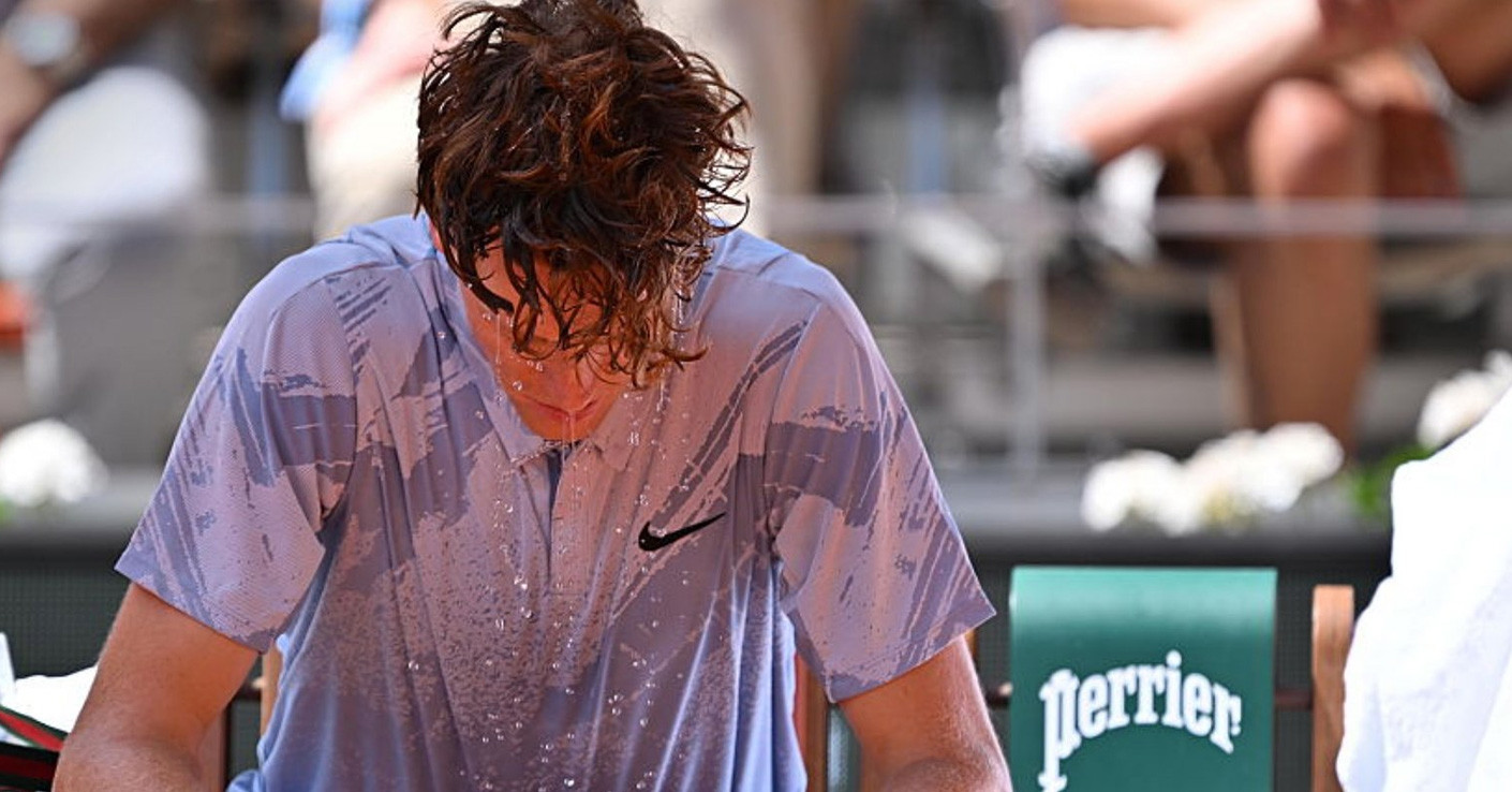 sinner bi loai o roland garros guc nga o lo lua paris 177