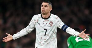 Slide1 1764113691377263346862 19 0 689 1280 Crop 17641144340091943652948