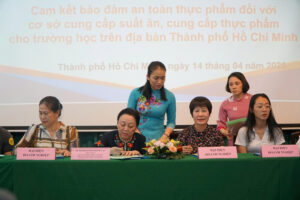 so an toan thuc pham tp.hcm cung dai dien cac doanh nghiep ky ket