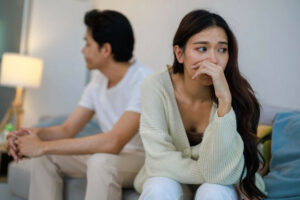 Suot 5 Nam Lam Re Bo Vo Chua Tung Goi Toi La Con Cho Den Ngay Ong Nga Benh 8Db01249C32F4Be8915972F95