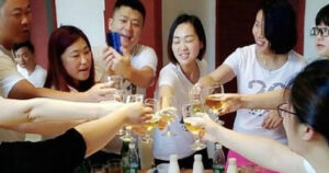 Tai Sao Hop Lop Khong Con Vui 5 Su That Khien Ai Cung Chanh Long Khi Gap Lai Ban Cu Ee0060F0A9F14C3B