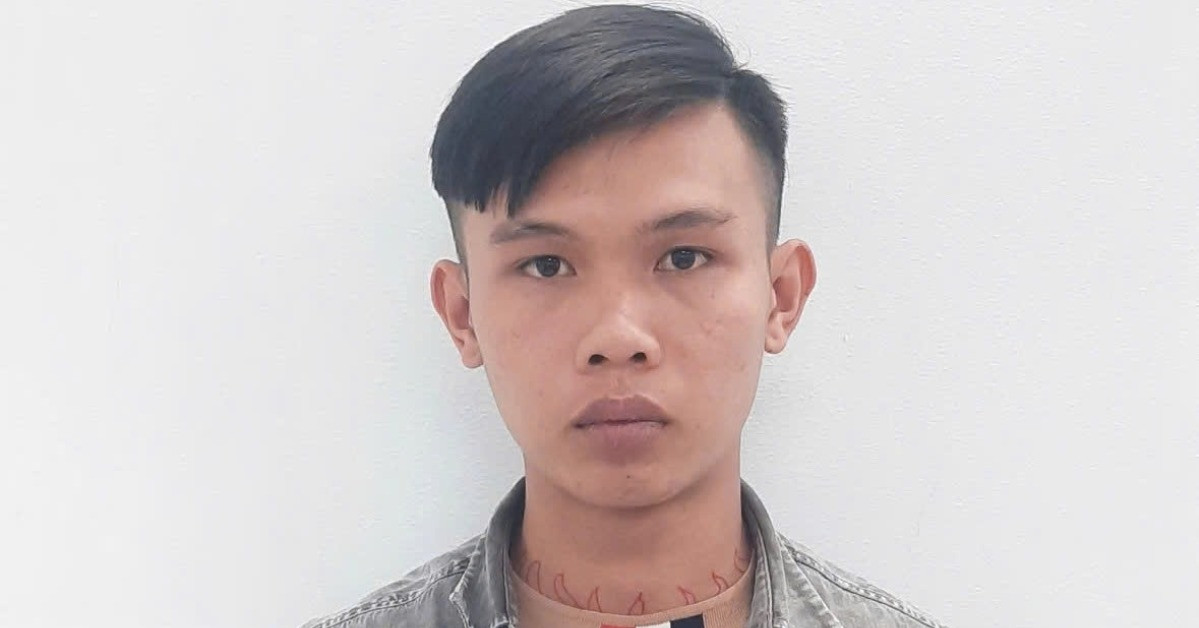 Tam Giu Tai Xe Huc Nga Mo To Dac Chung Cua Csgt Liet Ke Loat Loi Vi Pham 455