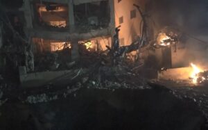 ten lua Iran pha huy nha cua Israel nha cua Tel Aviv Israel trung ten lua Iran na ten lua vao Isra